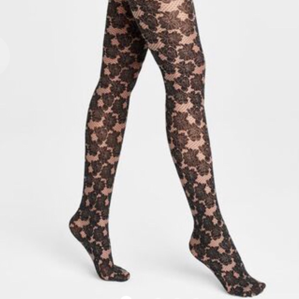 Brand new! Never opened or worn. Wolford Dakota tights sheer and opaque